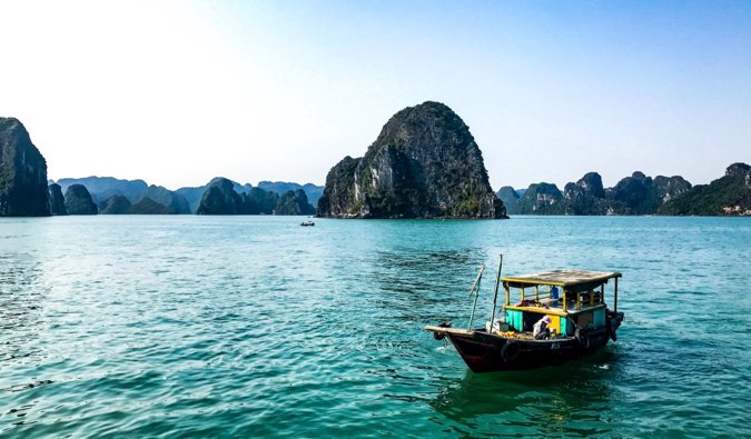 CHEAP PLACES TO TRAVEL ON THE US DOLLAR 230504 230602